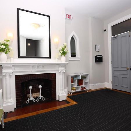 Cozy & Stylish Newbury Street Studio, #9 บอสตัน ภายนอก รูปภาพ