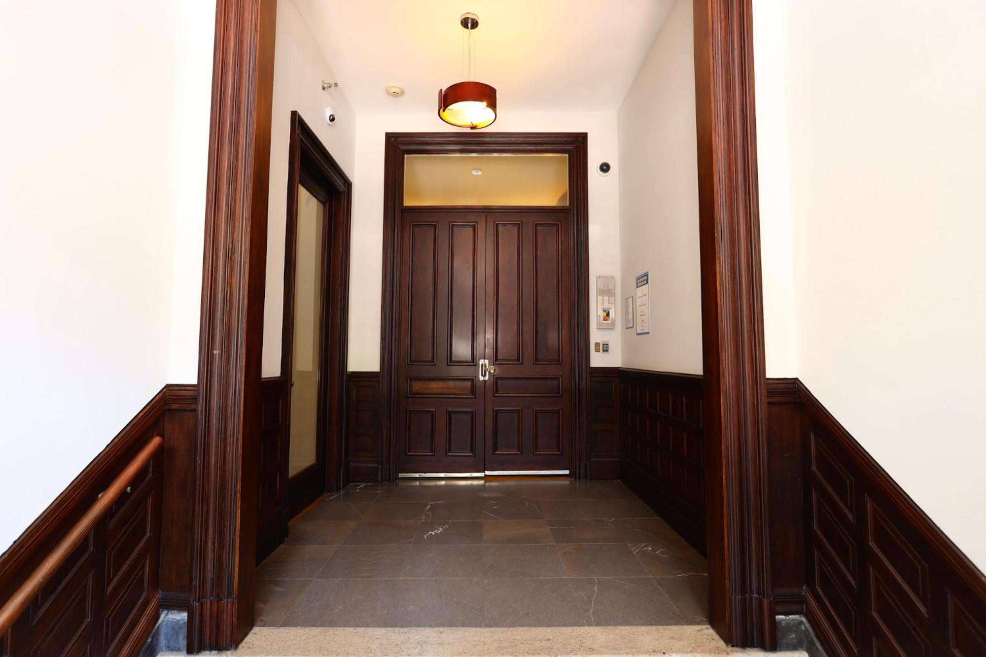 Cozy & Stylish Newbury Street Studio, #9 บอสตัน ภายนอก รูปภาพ